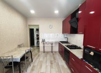 Продам 1-ком. квартиру, 39 м2, Севастополь, улица Челнокова, 17к1