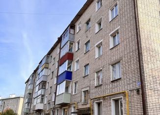 Продается 1-комнатная квартира, 31 м2, посёлок городского типа Вахруши, улица Кирова, 24