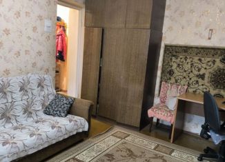 Продаю комнату, 36 м2, Курск, улица Цюрупы, 3