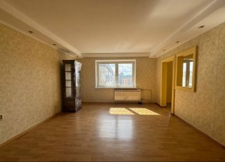 Продается 4-ком. квартира, 90 м2, Красноярск, Новосибирская улица, 35