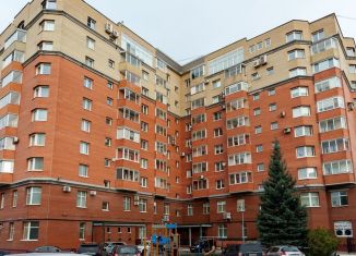 Продам 4-ком. квартиру, 131 м2, Архангельская область, улица Попова, 16