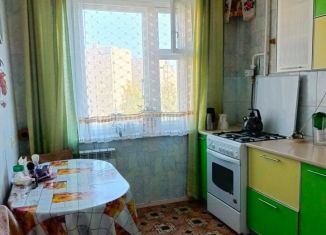 Продаю 4-комнатную квартиру, 84 м2, Чебоксары, Калининский район, проспект Тракторостроителей, 48