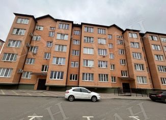 Продается однокомнатная квартира, 35 м2, Ессентуки, Просторная улица, 15к2