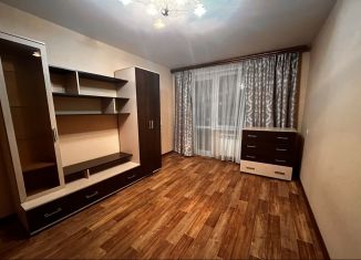 Сдам 1-ком. квартиру, 34 м2, Дзержинск, улица Бутлерова, 38А