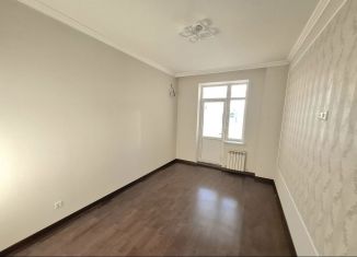 Продам 3-ком. квартиру, 74 м2, Ростов-на-Дону, улица Евдокимова, 102Б, ЖК Феникс