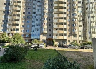 Продажа 2-ком. квартиры, 57.3 м2, Санкт-Петербург, улица Димитрова, 41к1, метро Дунайская