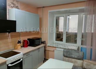 Продам 1-ком. квартиру, 35 м2, Тюмень, улица Самарцева, 177