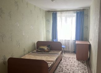 Продаю 2-ком. квартиру, 45 м2, Камышин, Пролетарская улица, 82