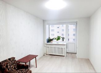 Продается двухкомнатная квартира, 40 м2, Киров, улица Кирова, 71