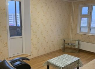 Сдаю в аренду 3-комнатную квартиру, 96 м2, Москва, улица Дмитриевского, 7