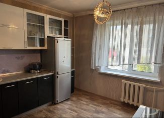 Продам 3-ком. квартиру, 70 м2, Энгельс, улица Марины Расковой, 18