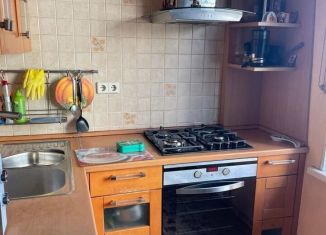 Сдача в аренду трехкомнатной квартиры, 70 м2, Москва, улица Островитянова, 24к1