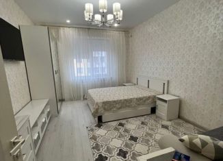 Сдам в аренду 2-ком. квартиру, 60 м2, Крым, Битакская улица, 17