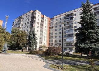 Продам 3-ком. квартиру, 82 м2, Курск, улица Ленина, 53