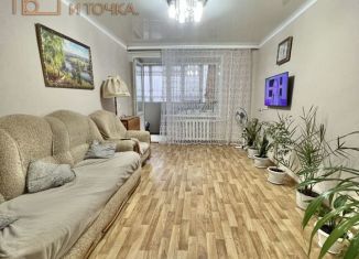 Продам трехкомнатную квартиру, 57.3 м2, Янаул, Советская улица, 20