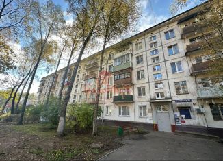 Продаю 3-ком. квартиру, 54 м2, Пушкино, улица Мира, 8