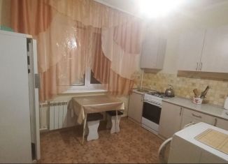 Сдам в аренду 1-ком. квартиру, 40 м2, Саратов, 2-я Электронная улица, 2