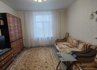 Продам 4-ком. квартиру, 80 м2, Алтайский край, Октябрьская улица, 106А