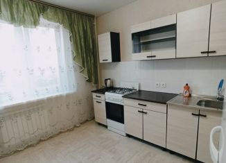 Сдается 1-ком. квартира, 40 м2, Саратов, улица имени Сергея Фёдоровича Тархова, 47А