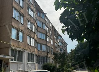 Продажа 2-комнатной квартиры, 51.8 м2, Ессентуки, улица Маяковского, 17