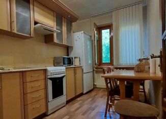 Продам 2-ком. квартиру, 50 м2, Ставрополь, улица Доваторцев, 69/3, Промышленный район