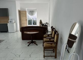 Сдается квартира студия, 60 м2, Крым, улица Горького, 1А