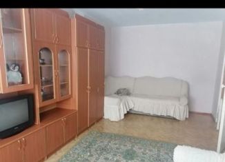 Сдается в аренду 2-ком. квартира, 52 м2, Елец, улица Коммунаров