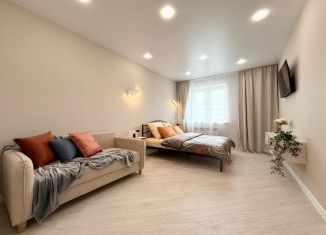 Сдаю в аренду однокомнатную квартиру, 43 м2, Калужская область, Резванская улица, 5