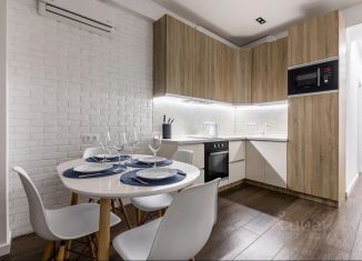 Сдаю в аренду 2-ком. квартиру, 65 м2, Краснодарский край, Первомайская улица, 1