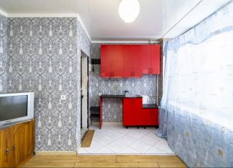 Продаю комнату, 11.8 м2, Тюменская область, улица Республики, 216