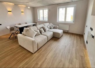 Продажа трехкомнатной квартиры, 80 м2, Ульяновск, проспект Маршала Устинова, 7/14А, Заволжский район
