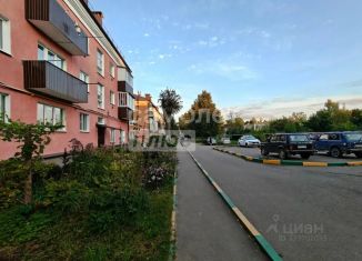 Продаю 2-комнатную квартиру, 43 м2, Калужская область, улица Гагарина, 2
