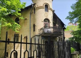 Продажа 3-ком. квартиры, 120.8 м2, Ставропольский край, улица Герцена, 9