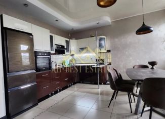 Продажа 4-комнатной квартиры, 133 м2, Владикавказ, улица Карла Маркса, 116