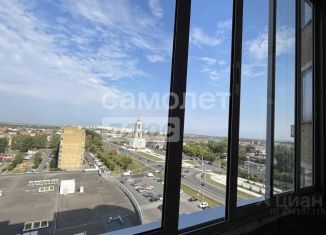 Продается трехкомнатная квартира, 85 м2, Курск, проспект Победы, 44