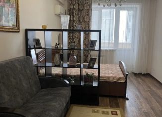 Сдам в аренду 1-комнатную квартиру, 54 м2, Каспийск, улица Байрамова, 67А