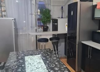 Сдаю в аренду 2-ком. квартиру, 60 м2, Грязи, улица Семашко, 19