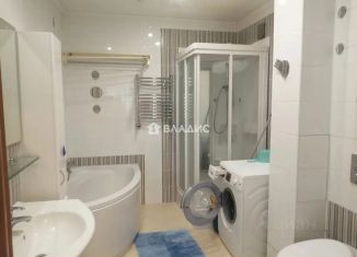 Продам 3-ком. квартиру, 103 м2, Белгородская область, улица Мичурина, 41А