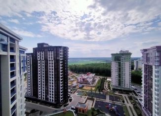 Продам 4-комнатную квартиру, 104.7 м2, Обнинск, ЖК Солнечная Долина