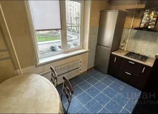 Сдам в аренду однокомнатную квартиру, 39 м2, Старый Оскол, микрорайон Юность, 5