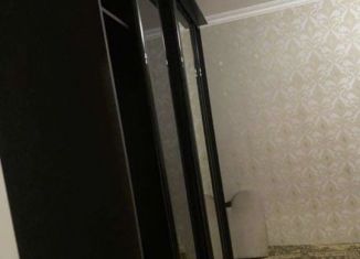 Сдам однокомнатную квартиру, 35 м2, Кизляр, улица 40 лет Дагестана, 5