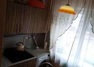 Сдается в аренду 2-комнатная квартира, 40 м2, Ликино-Дулёво, Коммунистическая улица, 54