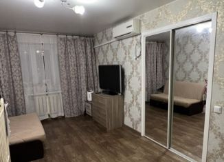 Продается 1-комнатная квартира, 33 м2, Москва, Новороссийская улица, метро Люблино