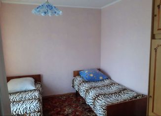Сдача в аренду 3-комнатной квартиры, 47 м2, Орск, проспект Ленина, 103