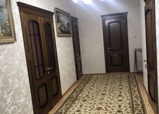 Сдам 3-ком. квартиру, 114 м2, Дербент, улица Пушкина, 46А