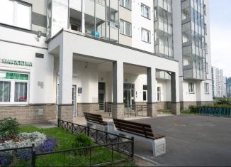 Продается трехкомнатная квартира, 77.4 м2, Санкт-Петербург, аллея Евгения Шварца, 14, метро Девяткино