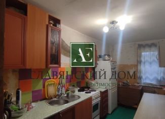 Продаю комнату, 28 м2, Сосновый Бор, проспект Героев, 51