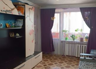 Сдается трехкомнатная квартира, 68 м2, Астраханская область, улица Агурина, 4