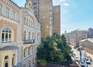 Продаю 4-ком. квартиру, 151.8 м2, Москва, улица Спиридоновка, метро Баррикадная