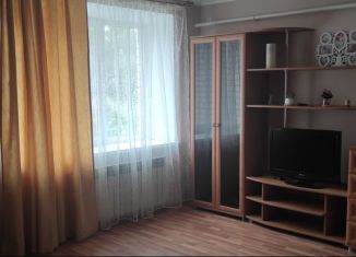 Сдаю 3-ком. квартиру, 80 м2, Тихорецк, Литейная улица, 11А